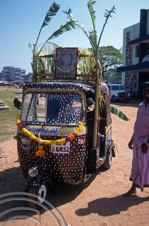 T6374. Decorated auto-rickshaw. Kerala. India. December.1997