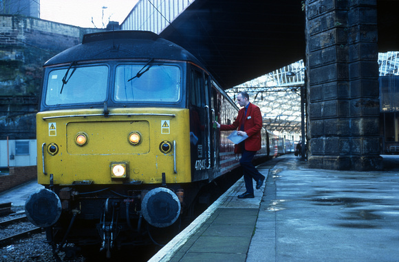 11582. 47843. On a Manchester drag. Liverpool Lime St. 01.12.2002