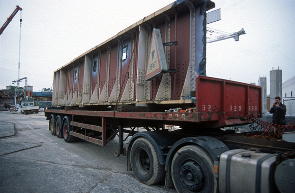 11267. Lorry taking away an eastern deck span. St Pancras. 26.10.2002