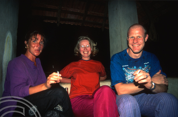 T6042. Lynn, Helen and John at Axel and Lucie's place. Arambol. Goa. India. December 1997