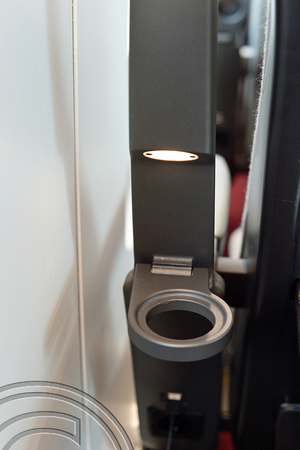 DG245821. Siemens e320. Cup holder and light on a seat. 14.6.16