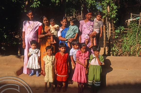 T4534. The Gawade in-laws. Maharasthra. India. December 1993.