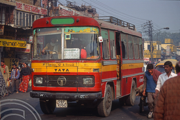 T4594. Local bus. Paharganj. Old Delhi. India. January 1994.