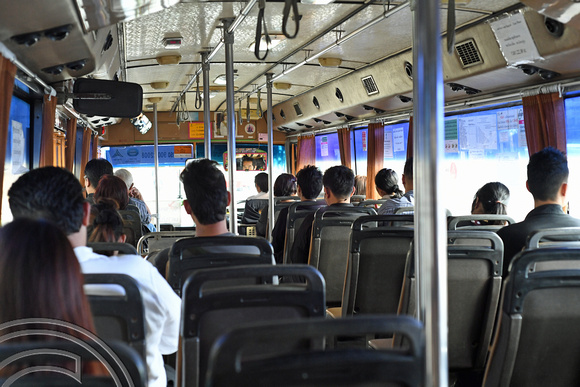 DG262622. Shuttle bus to Bang Sue. Tao Poon. Bangkok. Thailand. 11.1.16