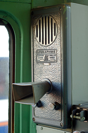 DG08436. Loudaphone. Wimbledon Park depot. 29.11.06.