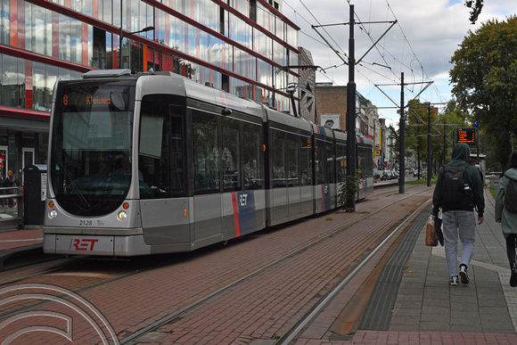 DG381933. Tram 2128. Kruisplein. Rotterdam. Holland. 25.9.2022.