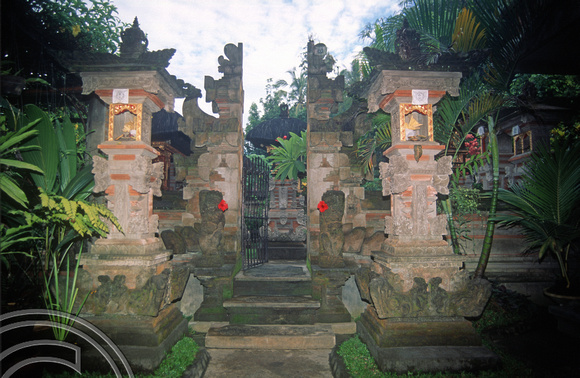 T4757. Family shrine. Ubud. Bali. Indonesia. December 1994