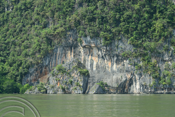 DG263450. Limestone outcrops around Phang Nga Bay. Thailand. 29.1.17