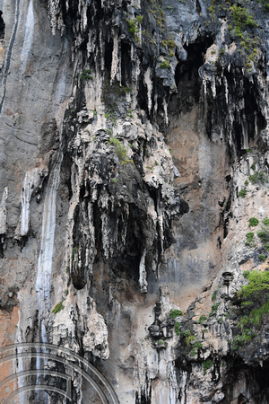 DG263257. Limestone cliffs Krabi. Thailand. 22.1.17