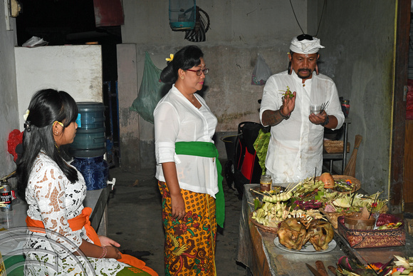 DG264167. Blessing offerings for Tumpak Landep. Bali. Indonesia. 4.2.17