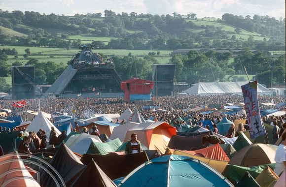 T02754. View of the stage. Glastonbury festival. June 1990