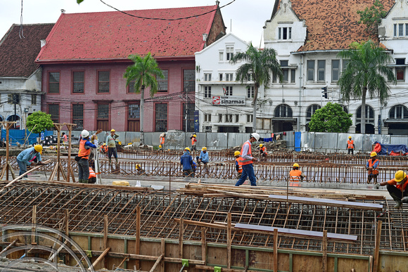 DG265267. Rebuilding the Kali Krukut (canal). Kota. Jakarta. Java. Indonesia. 14.2.17