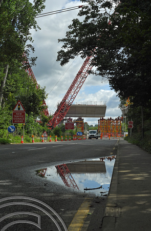 DG399883. HS2 Colne Valley viaduct construction. Moorfield Rd. Denham. 1.8.2023.