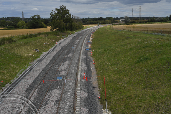 DG399911. E-W rail tracklaying seen from Sandill Rd. Steeple Claydon. 1.8.20