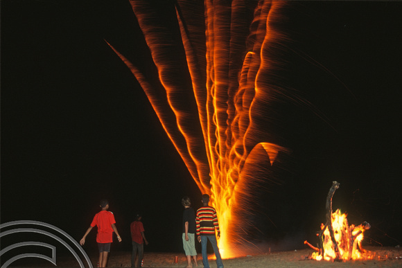 17001. New year fireworks on the beach. Tangalle. Sri Lanka. 31.12.03