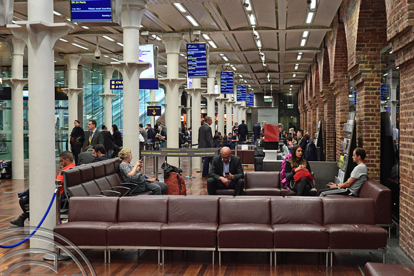 DG270520. Eurostar passenger lounge. St Pancras International. 23.5.17