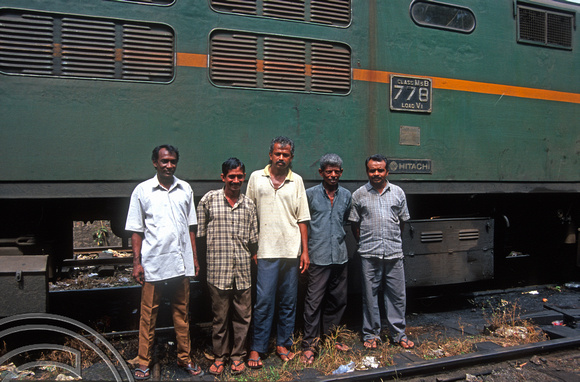 17114. Depot staff. Kandy. Sri Lanka. 05.01.04