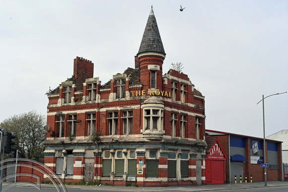 DG348040. Derelict pub. Bank Hall. Liverpool. 18.04.2021.