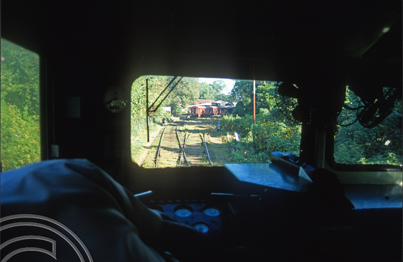 17145. View from the cab. Matale. Sri Lanka. 06.01.04