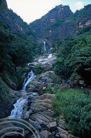 17221. Waterfall walk. Ella. Sri Lanka. 02.01.04