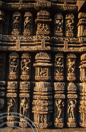 T6734. Sun Temple. Konarak. Orissa. India. 1998.