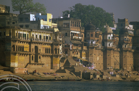 T6825. Dawn at the Ghats. Varanasi. Uttar Pradesh. India. 1998.