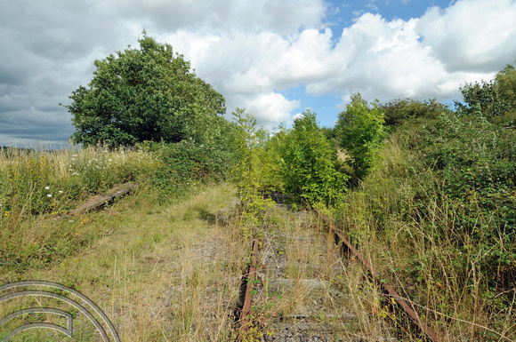 DG89807. E-W Rail. Site of Verney Junction station. 11.8.2011.