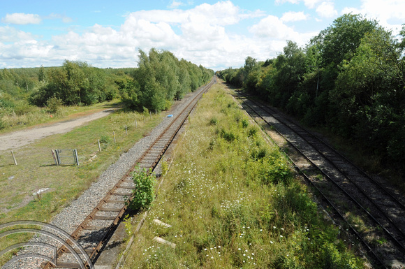 DG89758. HS2 and E-W rail. Former station site. Calvert. Buckinghamshire. 11.8.2023.