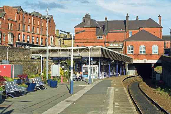 DG349199. View of the station. Wigan Wallgate. 18.5.2021.