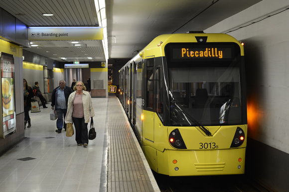 DG114686. Tram 3013. Manchester Piccadilly. 13.6.12.