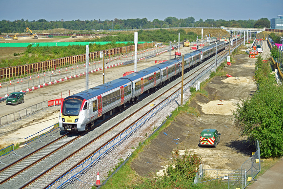 DG401915. 720124. Passes the new Cambridge South station site. 7.9.2023.