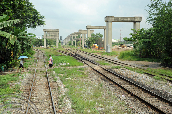 DG37181. Abandoned Hopewell pillars. Bang Sue Junction. Bangkok. Thailand. 17.10.09.