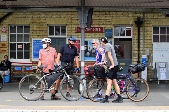 DG350845. Cyclists. Ely. 10.6.2021.