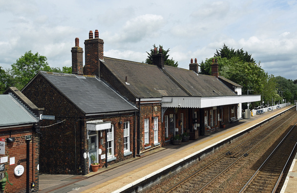 DG350990. Station buildings. Wymondham. 11.6.2021.