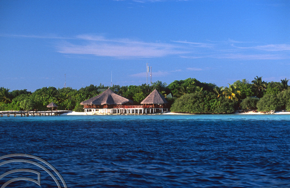 17251. Arriving at Eriyadoo Island. Maldives. 14.1