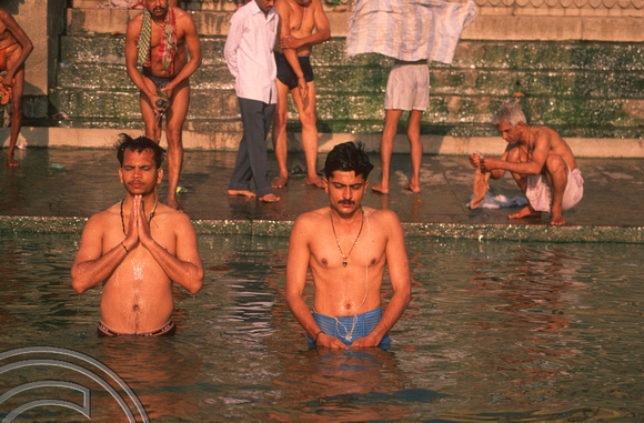 T6867. Bathing at the ghats. Varanasi. Uttar Pradesh. India. February 1998. jpg