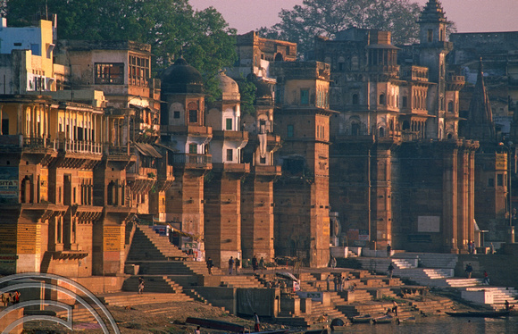 T6842. View along the ghats. Varanasi. Uttar Pradesh. India. February 1998
