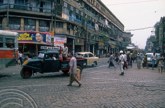 T6762. Streetlife. Calcutta. West Bengal. India. February 1998