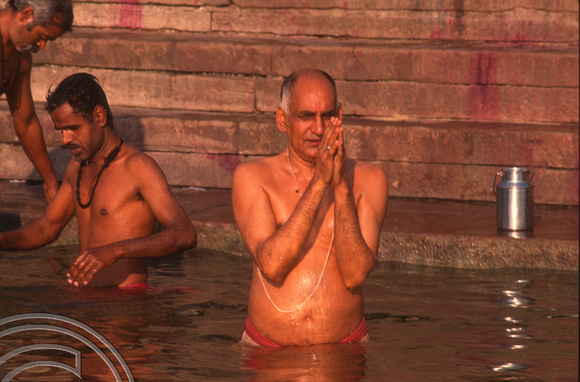 T6813. People bathing at the Ghats at dawn. Varanasi. Uttar Pradesh. India. Frebruary 1998