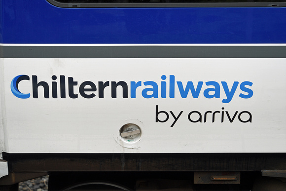 DG352280. Chiltern railways logo. 165038. 24.6.2021.