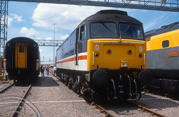 02732. 47xxx. Bristol Bath Rd depot open day. Bristol. 26.06.1991