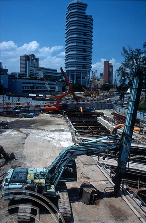 T015723. Building an extension to the MRT. Singapore. 7th September 2003