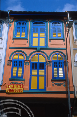 T015788. Colourful shophouse. Keong Saik Rd. Singapore. 8th September 2003