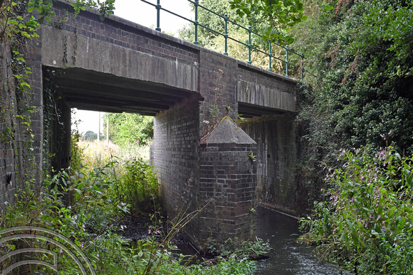 DG379098. Weavers way. Bridge over Kings Beck. Felmingham. Norfolk. 5.9.2022.