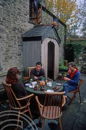 11th November 1995. Lynn having tea outside Toby's. Cornwall
