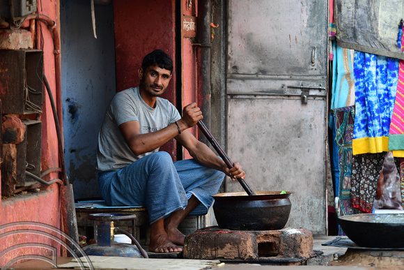 DG293265. Street vendors. Jaipur. Rajasthan. India. 10.3.18