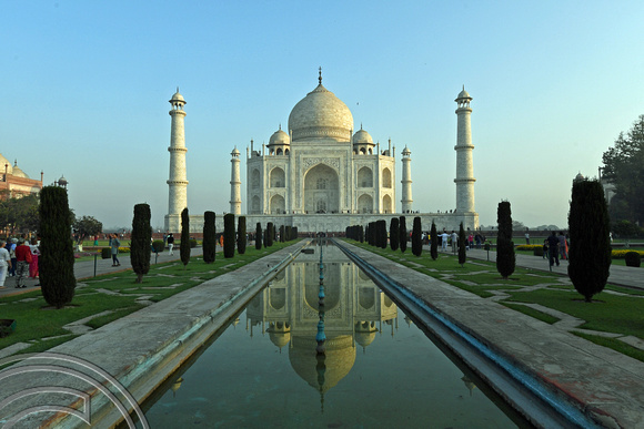DG291498. The Taj Mahal. Agra. India. 4.3.18