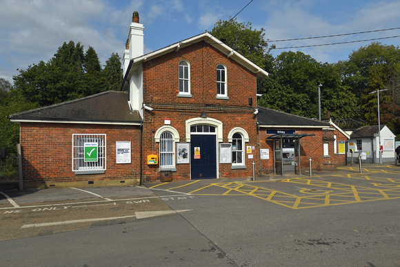DG402672. Station building.  Witley. Surrey. 26.9.2023.