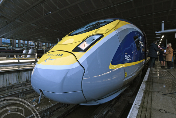 DG289701. 4032. Train 9114, the press trip to   Amsterdam. St Pancras International. 20.2.18