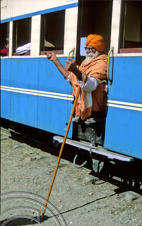 T2906. Old man on train. Shimla. India. 16.10.91.